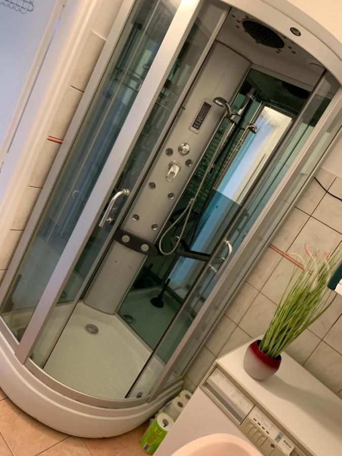 Eoetvoes Vendeghaz Villa Hajdúszoboszló Exteriör bild