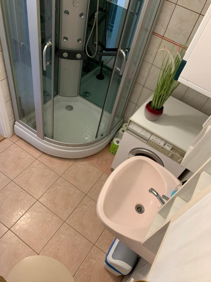 Eoetvoes Vendeghaz Villa Hajdúszoboszló Exteriör bild